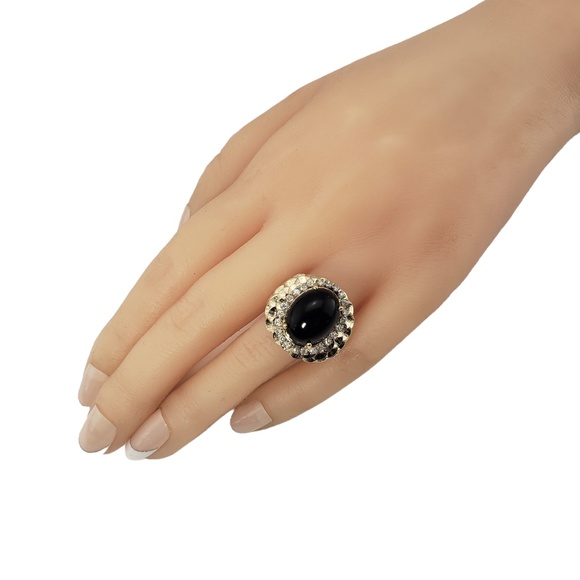 Vintage 14 Karat Yellow Gold Onyx and Diamond Ring Size 7.5 #13316 - Picture 6 of 7